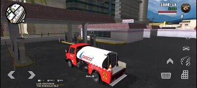 Mercedes-Benz 710 Fuel Tanker Truck Chile for Mobile